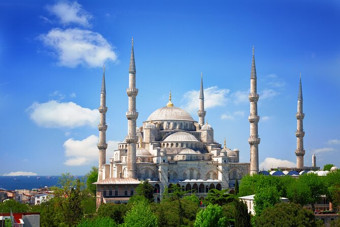 10-day Highlights of Turkey Tour - Day 2: Hagia Sophia, Topkapi, Blue Mosque, Hippodrome, and the Grand Bazaar