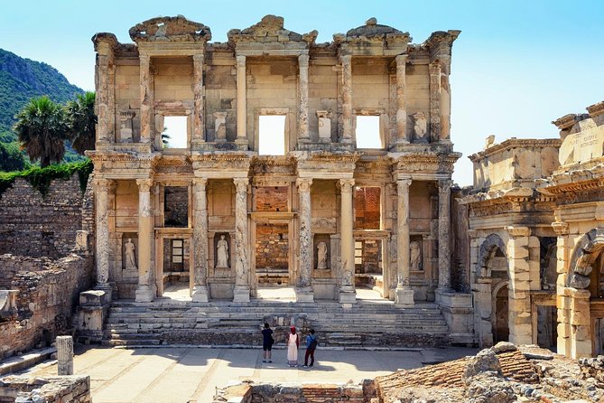 10 Days Turkey Tour to Istanbul, Cappadocia, Antalya, Ephesus - Istanbul Day 2: Hagia Sophia, Blue Mosque, Topkapı, and the Grand Bazaar