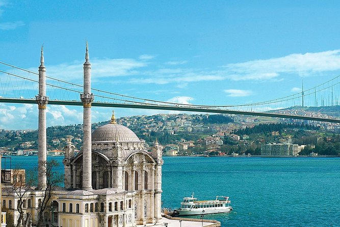 2 Continents Tour incl. Beylerbeyi Palace [full-day] - Who this tour suits best (and who should pass)