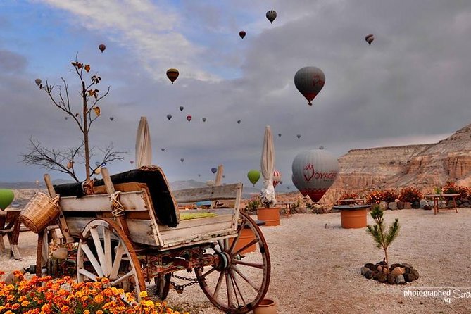 2 Days Cappadocia Tour From Istanbul by Overnight Bus - Cave Hotel Night: Sleeping in a Rock-Cut Setting (With Breakfast)
