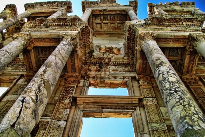2 Days-Ephesus&Pamukkale Tour from-to Istanbul - Day 2: Pamukkale thermal pools and Hierapolis ruins in a tight, hot schedule