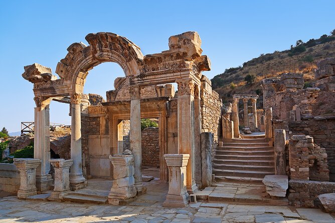 2 Days Ephesus & Pamukkale Tours From Istanbul - Hierapolis Archaeology Museum and Cleopatra Pools: optional depth and a unique choice