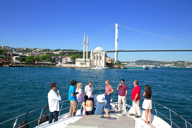 2-Hour Bosphorus Cruise in Istanbul with Guide - A 5:30 pm Bosphorus cruise that makes the city easier