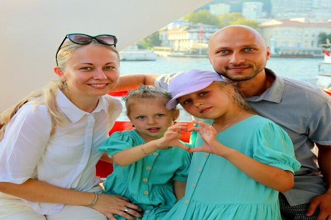 2 Hours Bosphorus Cruise Boat Tour in Istanbul - Timing, weather, and crowd control: how to pick the best trip window