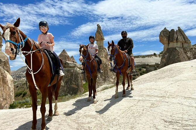 3 Days Cappadocia Tour From Istanbul With Optional Balloon Ride - Day 1: Istanbul Pickup, Arrival in Göreme, and a Real Check-In Window