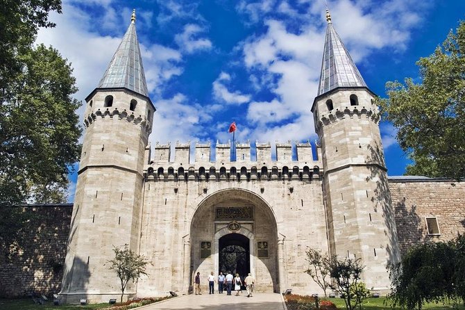3 Days Istanbul Tour - Day 2: Dolmabahçe, Bosphorus cruise, and Çamlıca Hill for the big Istanbul views