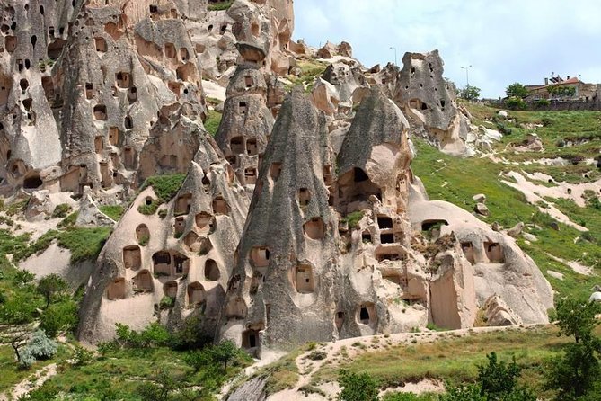 5 Days Cappadocia Ephesus Pamukkale Tour from Istanbul by Plane - Day 4: Ephesus Ruins, Celsus, and Artemis Stops That Add Context