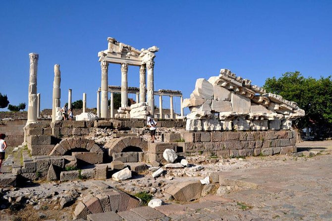 8 Day Turkey Tour; Istanbul, Gallipoli, Troy, Pergamon, Ephesus, Pamukkale - Pamukkale and Hierapolis: travertines, hot springs, and calcium-caked magic