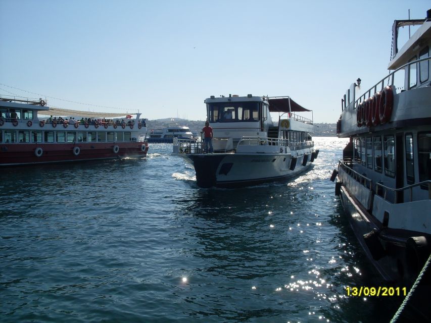 Afternoon Cruise on the Bosphorus and Golden Horn - Getting the best photos of Dolmabahçe and bridges