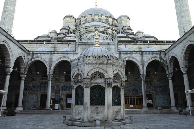 All Inclusive Full-Day Private Guided Cultural Tour of Istanbul - Grand Bazaar: a timed walk through 60 streets and 3,600+ shops