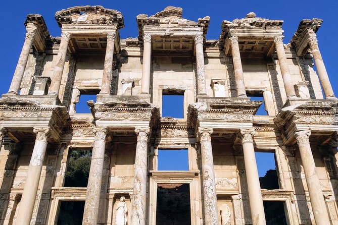 All Inclusive Private Ephesus Day Trip from Istanbul by Plane - Carpet-lunch garden stop, then the Terrace Houses climb