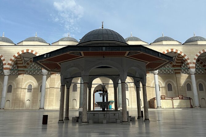 Asia Side Tour Camlica Mosque, Camlica Tower, Kadikoy - Çamlıca Hill: Highest Point Views and a Simple Café Break