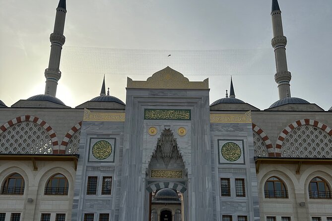 Asia Side Tour Camlica Mosque, Camlica Tower, Kadikoy - Kız Kulesi (Maiden Tower) Area Stop: Quick Water Views