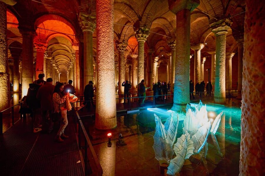 Basilica Cistern, Hagia Sophia, Blue Mosque & Topkapi Palace - Pace, Rules, and Who Should Book This Day