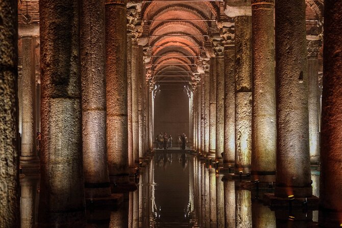 Basilica Cistern Skip-the-Line Ticket with Guided Tour - How busy will it feel? Timing, crowds, and group size