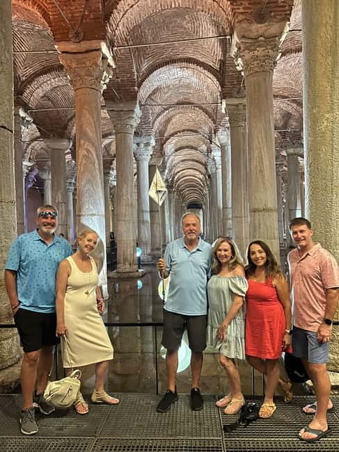 Basilica Cistern Tickets Skip the-line Entry - Tour Style: Live English Guide vs Optional Audio