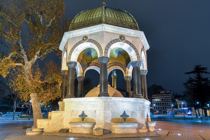 Best of Istanbul for First time Visitors - Meeting up at the German Fountain and using pickup the right way