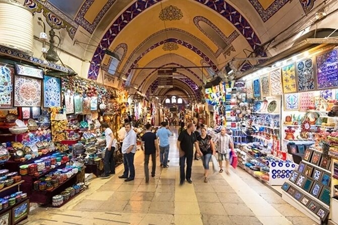 Best Of Old City Tour. - Grand Bazaar and Small Ayasofya: The Day’s Mood Shift