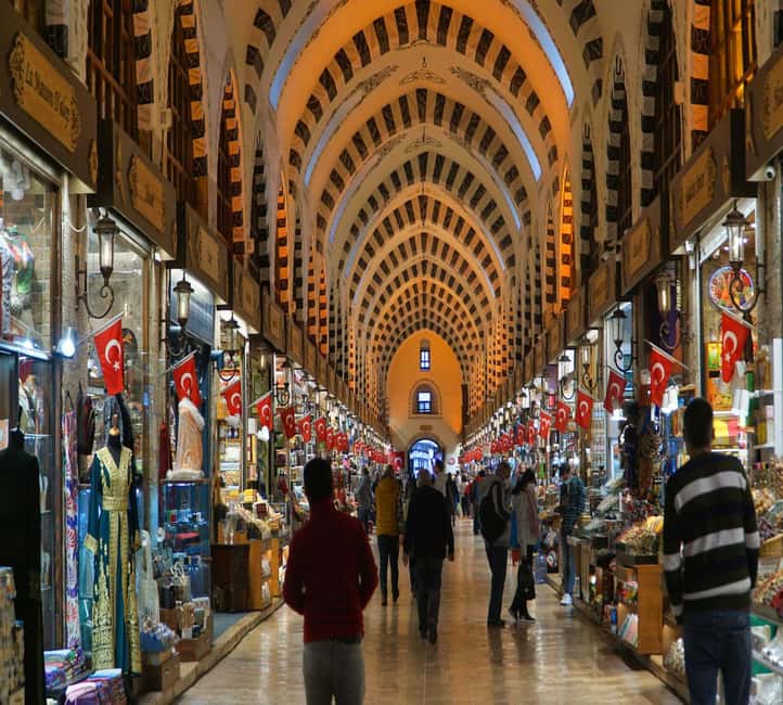 Blue Mosque, Hagia Sophia, Topkapı Palace &Grand Bazaar Tour - Who This Tour Fits Best