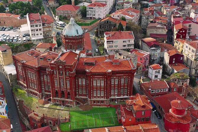 Bohemian Istanbul: Fener and Balat's Charm-Private Walking Tour - Why Fener and Balat feel different from central Istanbul