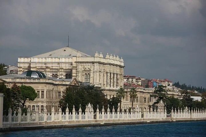 Bosphorus Cruise - Sailing Under the Bosphorus Bridge: The Best Photo Moment