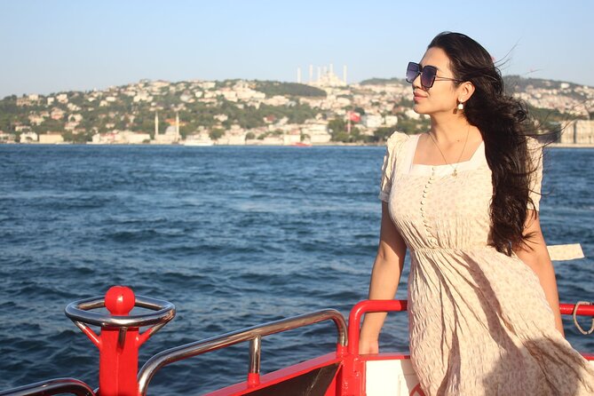 Bosphorus Cruise Boat Tour İstanbul And Golden Horn With Guide - Why This Bosphorus and Golden Horn Cruise Is a Great First Day Move