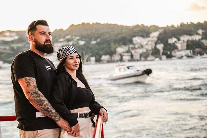 Bosphorus Cruise Boat Tour İstanbul And Golden Horn With Guide - Pickup, Timing, and Boat Comfort (The Stuff That Can Make or Break It)