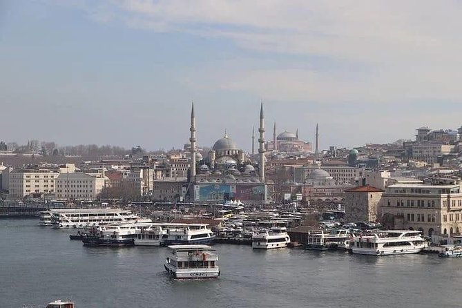 Bosphorus Cruise with unlimited alcohol - The Route: From Galata Tower to Dolmabahçe and Beylerbeyi