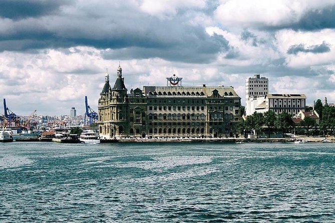 Bosphorus Cruise with unlimited alcohol - Price and Value: Is $96.13 Worth It?