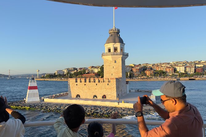 Bosphorus Daytime or Sunset Sightseeing Cruise & Audio Guide - Hearing the Mobile Audio App and English Guide