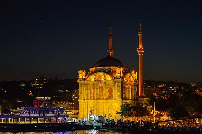 Bosphorus Dinner Cruise & Entertaintment & Private Table & Wi-Fi - Dinner and open bar: good value, but keep expectations realistic
