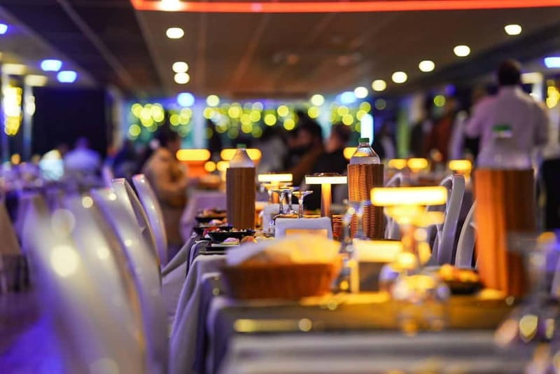 Bosphorus Dinner Cruise w/ Unlimited Drinks & Entertainment - Night Views on the Bosphorus: Why This Works