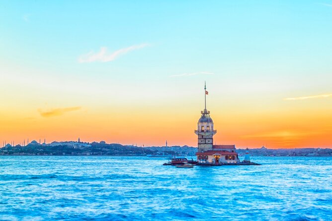 Bosphorus Evening Cruise: Dinner, Live Shows & Private Table - Üsküdar and Beylerbeyi: Ottoman summer palace mood at night