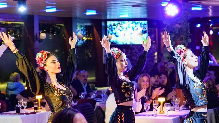 Bosphorus Evening Cruise: Dinner, Shows and Private Table - A Realistic Booking Checklist (So Your Evening Runs Smooth)