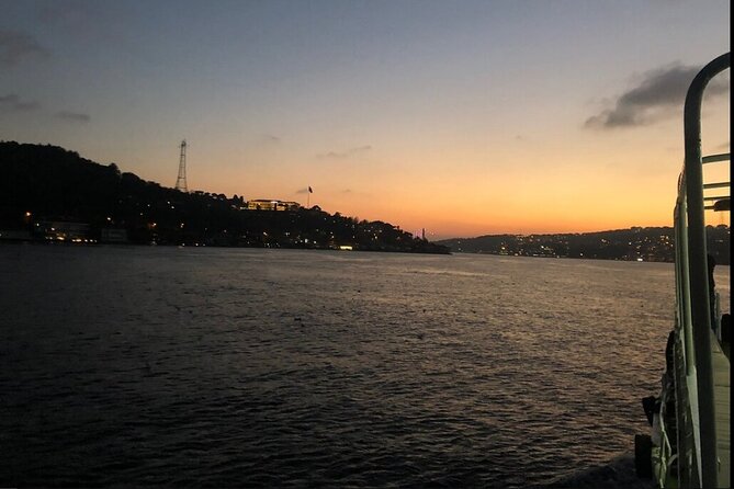 Bosphorus Explorer: 3-Hour Cruise with Asian Side Visit - Asian-side time: Beylerbeyi and the “use it well” hour