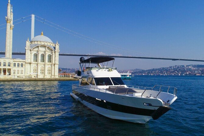 Bosphorus Night Cruise on the Luxury Yacht - Dolmabahçe Palace: Ottoman glamour along the shore