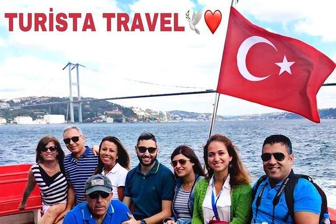 Bosphorus Sightseeing Boat Tour - Comfort and crowd reality: what to expect when the boat feels full