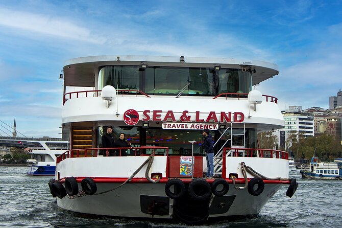 Bosphorus Sightseeing Cruise Tour with Audio Guide - The smartphone audio guide: how to get the full value
