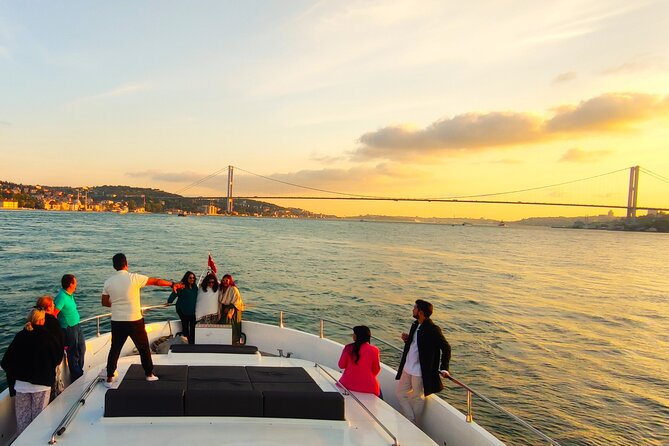 Bosphorus Sunset: An Enchanting Yacht Cruise in Istanbul - Bridges and Suada: The 15 July Bridge and the Fatih Sultan Mehmet Span