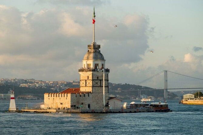 Bosphorus Sunset Guided Cruise Tour - Guide Style, Stories, and On-Board Treats