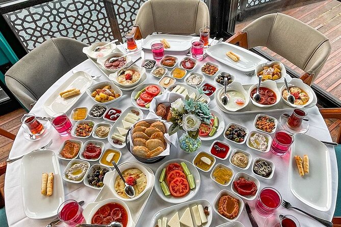 Breakfast Tour on the Bosphorus by Boat - Quick hits before you go