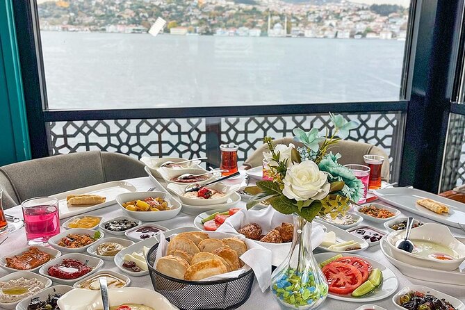 Breakfast Tour on the Bosphorus by Boat - Timing and flow: how a 3-hour morning cruise works