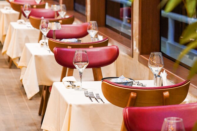 Butalux - Bosphorus Luxury Dinner Cruise - What you’ll really see during the Bosphorus roll-by