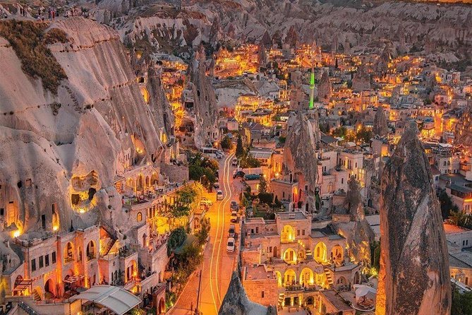Cappadocia Tour from Istanbul 2 Days 1 Night by Plane With Cave Hotel - Day 2: Göreme Panorama, the 4 km Red/Rose Valley hike, and Love Valley
