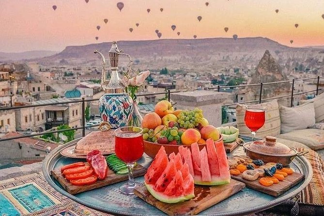 Cappadocia Tour from Istanbul 2 Days 1 Night by Plane With Cave Hotel - Day 1: Uchisar Castle viewpoints and the Göreme Open Air Museum