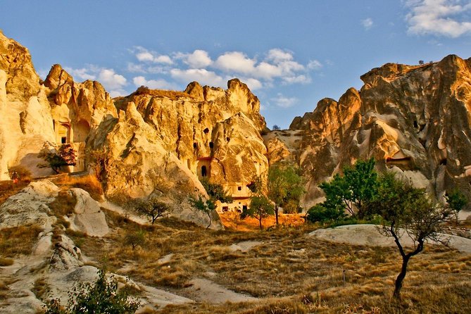 Cappadocia Tour from Istanbul by Bus - Göreme National Park hits: Rose Valley then fairy chimneys