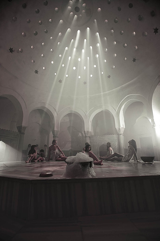 Çemberli Taş Traditional Turkish Bath - Dressing rules in Istanbul hammams: what to expect with the peştemal