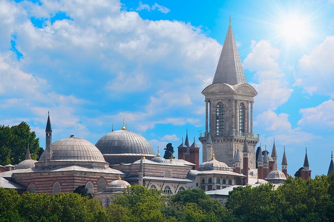 Classic Istanbul Tour Blue Mosque, Hippodrome, Hagia Sophia and Topkapi Palace - Grand Bazaar: one shopping block, not a whole day