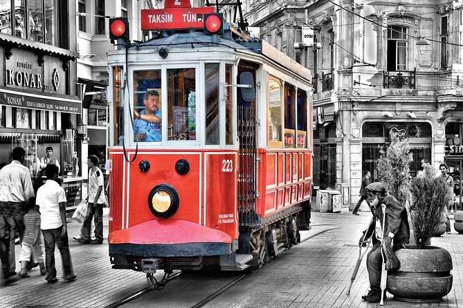 Contemporary Art Walk: Istiklal Street, Modern Art Museums - Stop 3: Galeri Zilberman—contemporary artists from Turkey