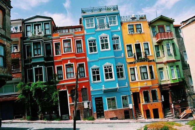Contemporary Art Walk: Istiklal Street, Modern Art Museums - Stop 4: Galeri Nev—luxury art in Istanbul’s current scene